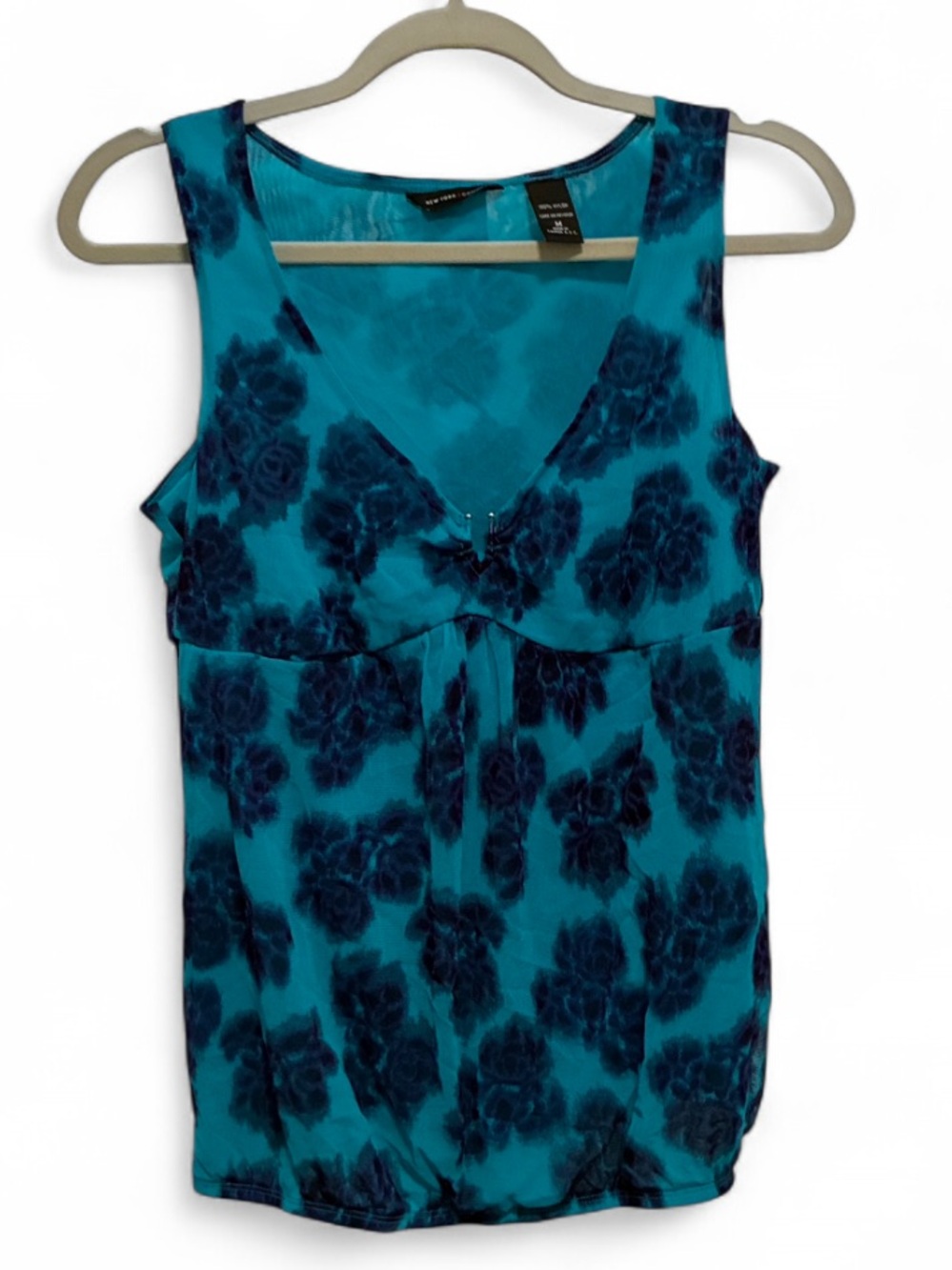 Y2K New York & Company Blue Floral V-Neck Tank Top